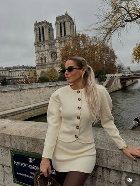 TREND NEW ! ZARA co-ord SET CARDIGAN AND SKIRT 
🚨FIRM PRICE NO DISCOUNT